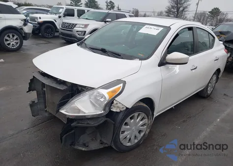 2015 Nissan Versa 1.6 Sv z USA, uszkodzony, nr VIN 3N1CN7AP0FL807443